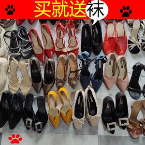 二手旧的闲置宿舍高跟鞋凉鞋平底鞋韩版通勤未清洗女旧鞋送袜子