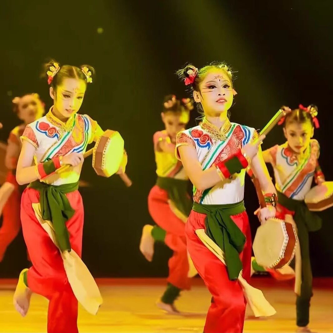 六一儿童哪吒鼓演出服运动会开幕式打鼓表演服新款小学生腰鼓舞蹈
