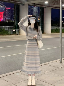 针织套装女春秋季2024新款气质高级感设计小众上衣高腰长裙两件套