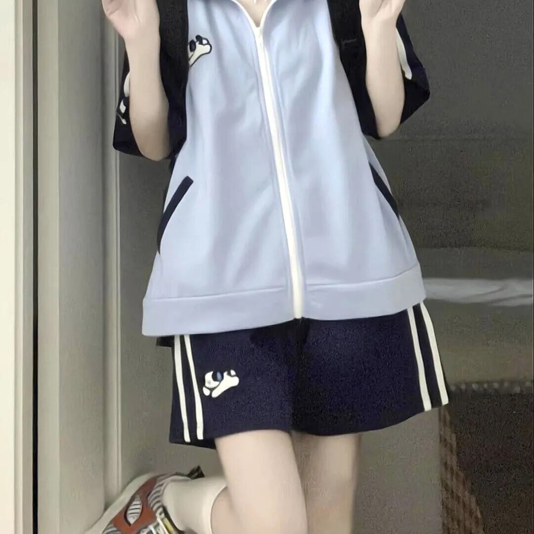 休闲学院风运动服套装女夏季2025新款可爱小狗短袖短裤学生两件套