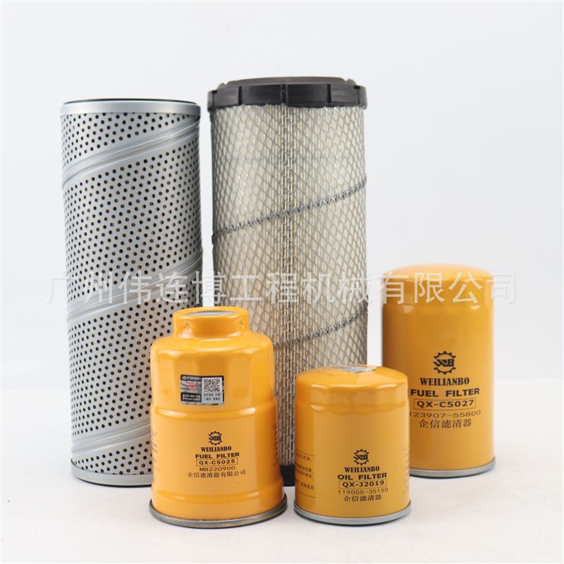 挖掘机竹内TB70C 75C机油柴油空气滤芯油水分离器液压油保养配件