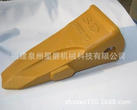 泉州 挖掘机四轮一带支重轮轨总成铲斗斗齿 推土机 支重轮 托链轮