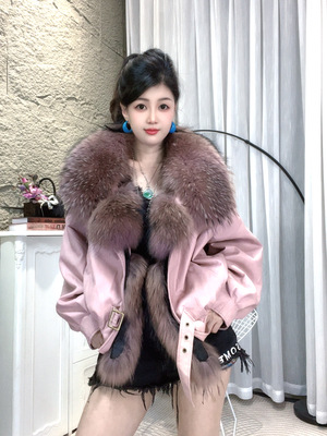 比卡陌新款女装外套皮衣加毛领貉子毛厚绒p0468