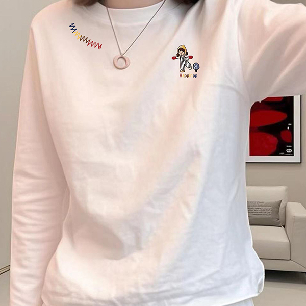 白色百搭圆领印花长袖打底衫女