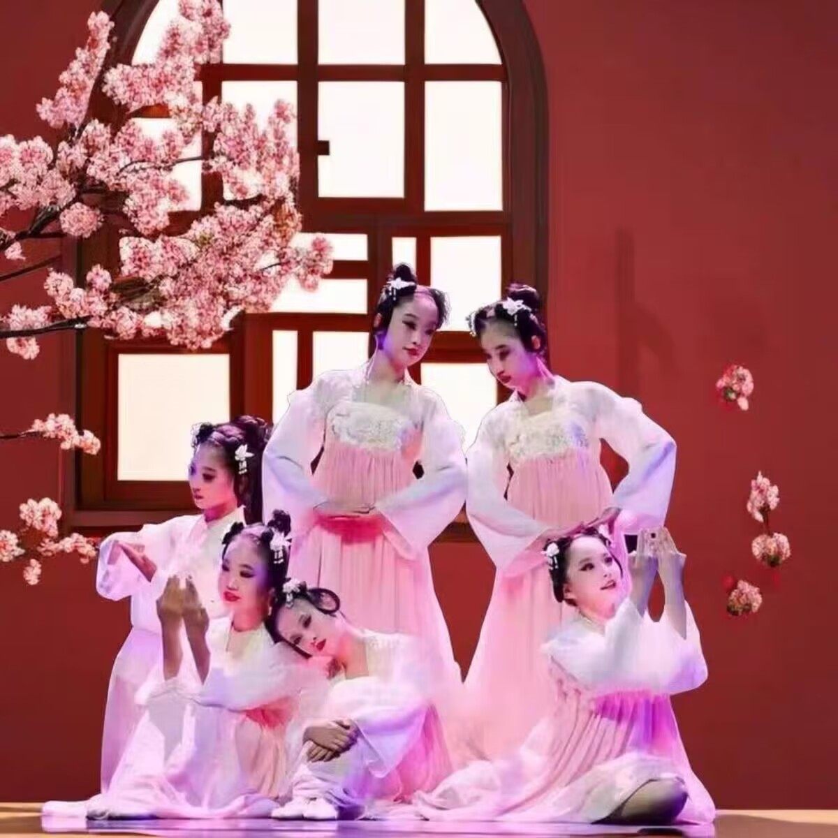 女童襦裙古典汉服儿童阮郎归浣溪沙舞蹈表演服满庭芳蝶恋花演出服