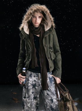 CestNous复古军旅金属扣毛领水洗连帽短款棉服女冬季夹棉夹克外套