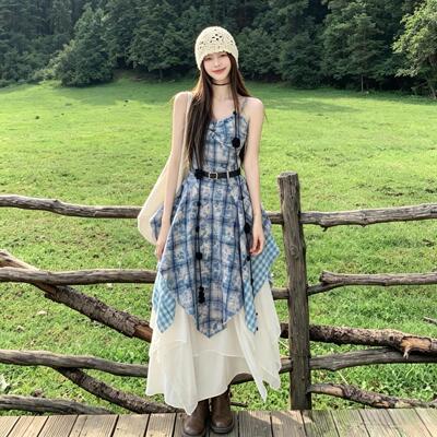 云南川西新疆草原旅游拍照穿搭女不规则蓝色格纹吊带裙叠穿长裙子