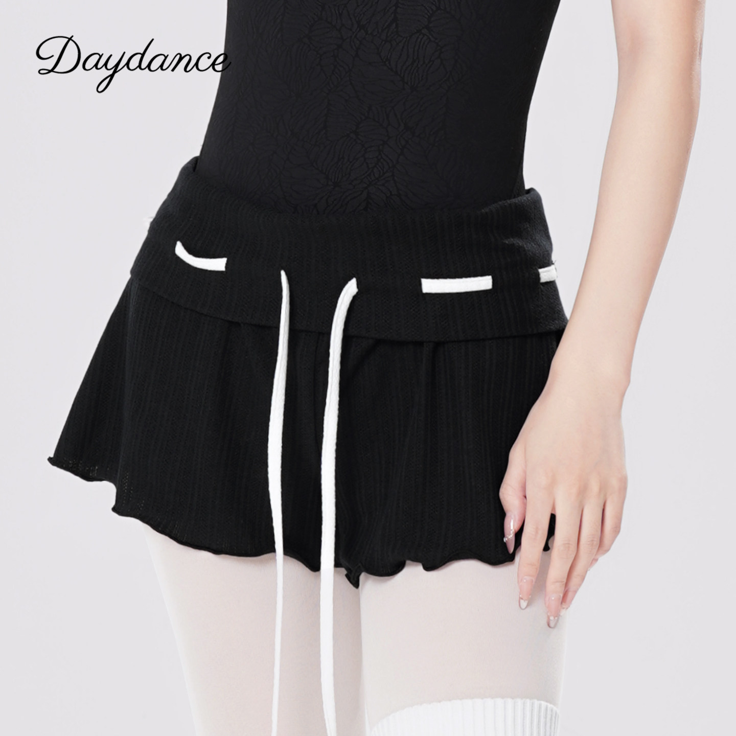 芭蕾舞短裤高腰翻边系带舞蹈裤女成人运动三分练功裤黑色打底裤子