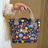 Военно -морской оленей с несколькими карманами