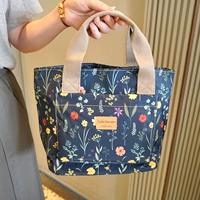 Темно-синий цветочный мультисанс