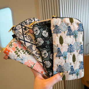 新款复古双面刺绣花朵拉链化妆刷包多功能眼镜包棉麻笔袋便携收纳