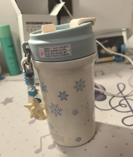 保温杯雪花蓝色可爱小水杯新款冬季学生吸管杯子便携不锈钢