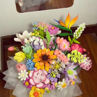 送女友玫瑰花七夕生日礼物新款精美积木花束抱抱桶女孩永生花