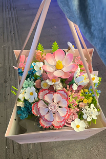 送女友闺蜜各种混搭花朵新款2026精美积木花束抱抱桶女孩