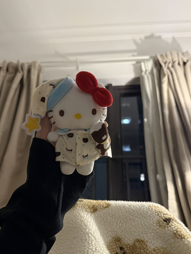 睡衣套装kitty猫公仔玩偶衣服包包挂件可爱创意生日礼物女友礼物