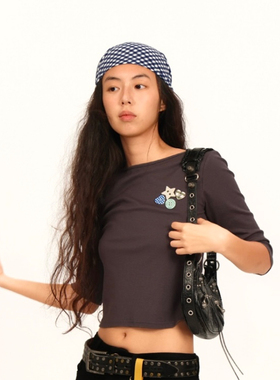 Thingness一字领复古千禧感彩色纽扣设计修身弹力中袖上衣