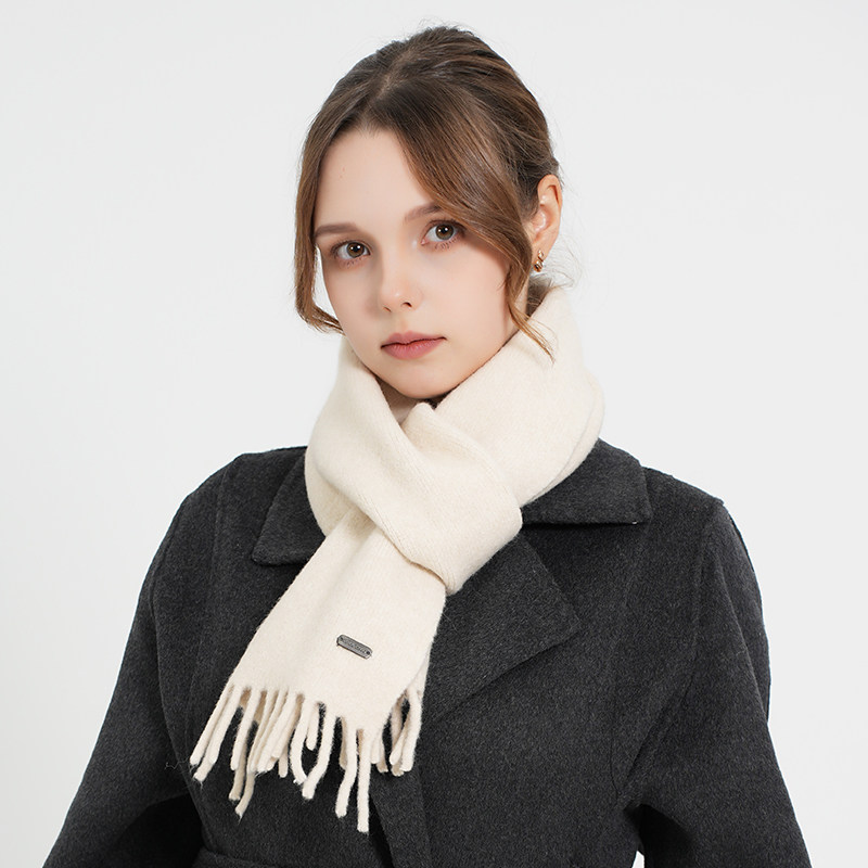 围巾女冬季仿羊绒韩国东大门新款羊毛秋冬保暖流苏百搭纯色围脖