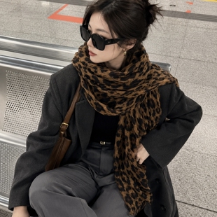 复古韩系辣妹风豹纹薄款围巾女秋季冬丝巾2026新款高级感围脖披肩