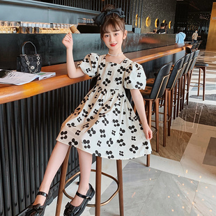 简约时髦搭配森系经典 女裙碎花连衣裙甜美小众气质夏装 舒服服饰