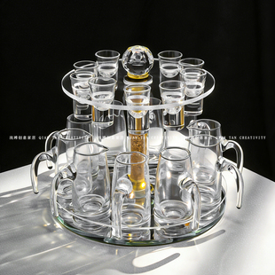 高档轻奢白酒杯分酒器套装家用一口杯小酒杯金箔高级感精致酒具