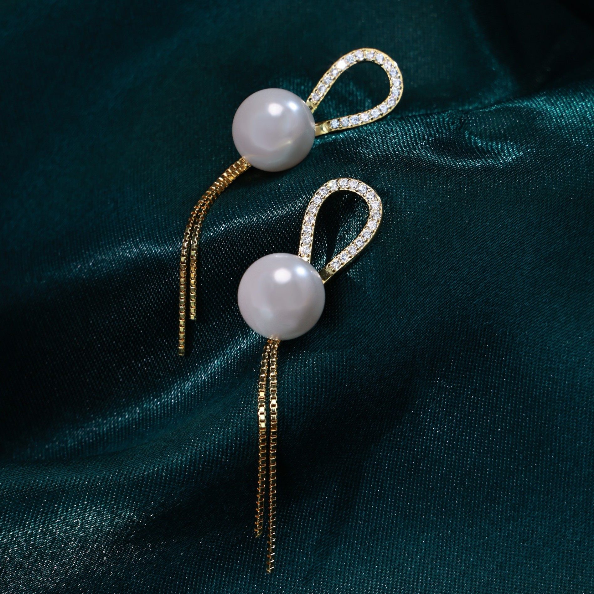 水滴镂空流苏珠珠耳钉纯银气质轻奢耳环精致耳饰,饰品/流行首饰/时尚饰品新,银饰耳饰,淘宝优惠券,粉丝福利购,淘宝优惠卷