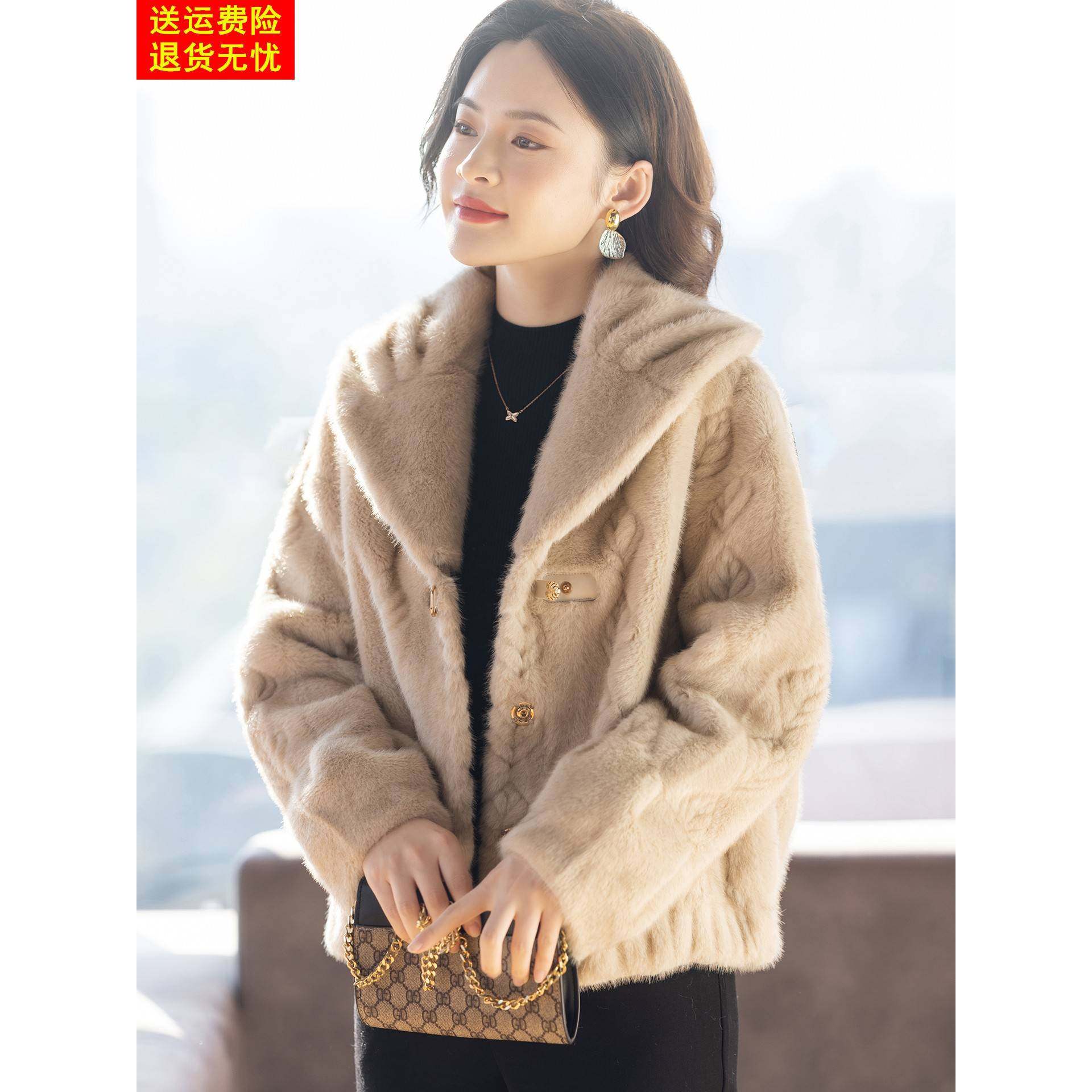 洋气宽松妈妈冬装外套2025新款时尚秋冬季时尚上衣服中老年人妇女