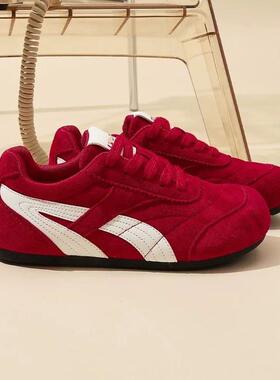 训红色便港5风休闲鞋女202年秋季新款小众计复古轻运设动德板