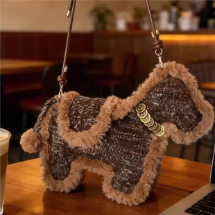 马上有钱斜挎包小马包手工编织包包钩针编织材料包毛线手工编织