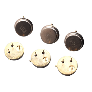 直插晶振 R433A 433Mhz R315A 315Mhz 圆形三脚 声表面谐振器