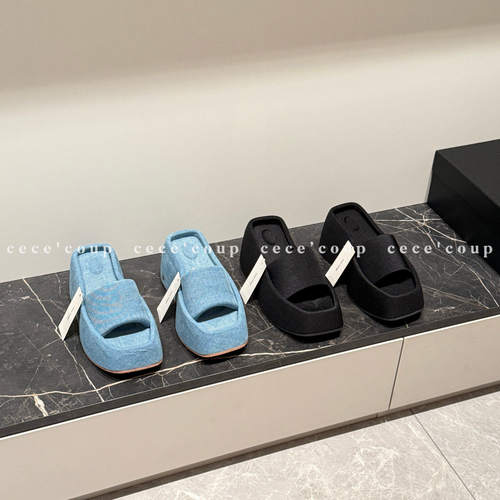 26FW方头厚底一字带外穿拖鞋