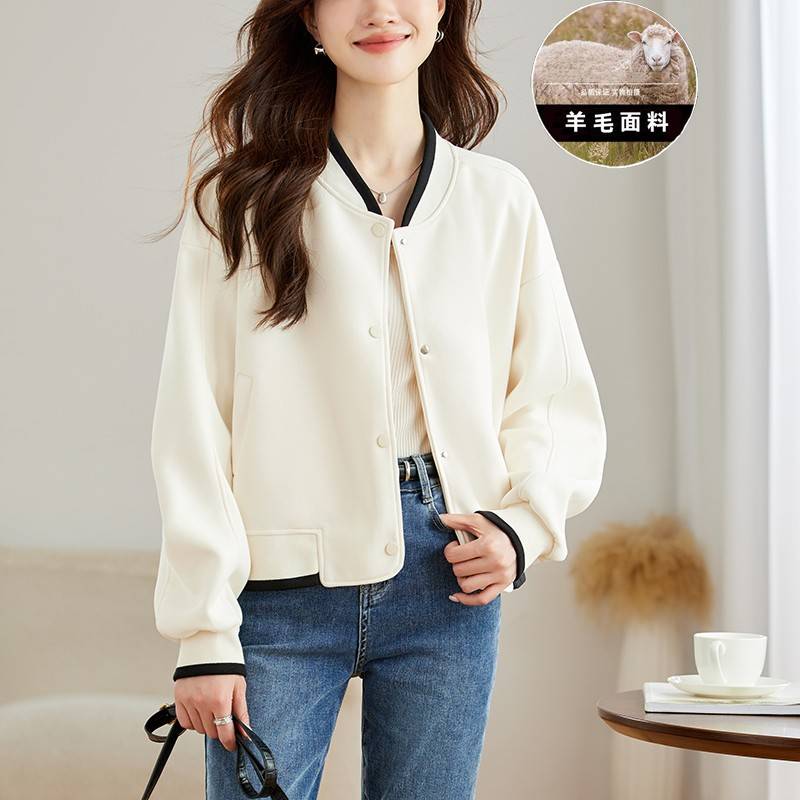 棒球服外套女士2025新款春秋季爆款秋冬时尚洋气白色羊毛针织开衫