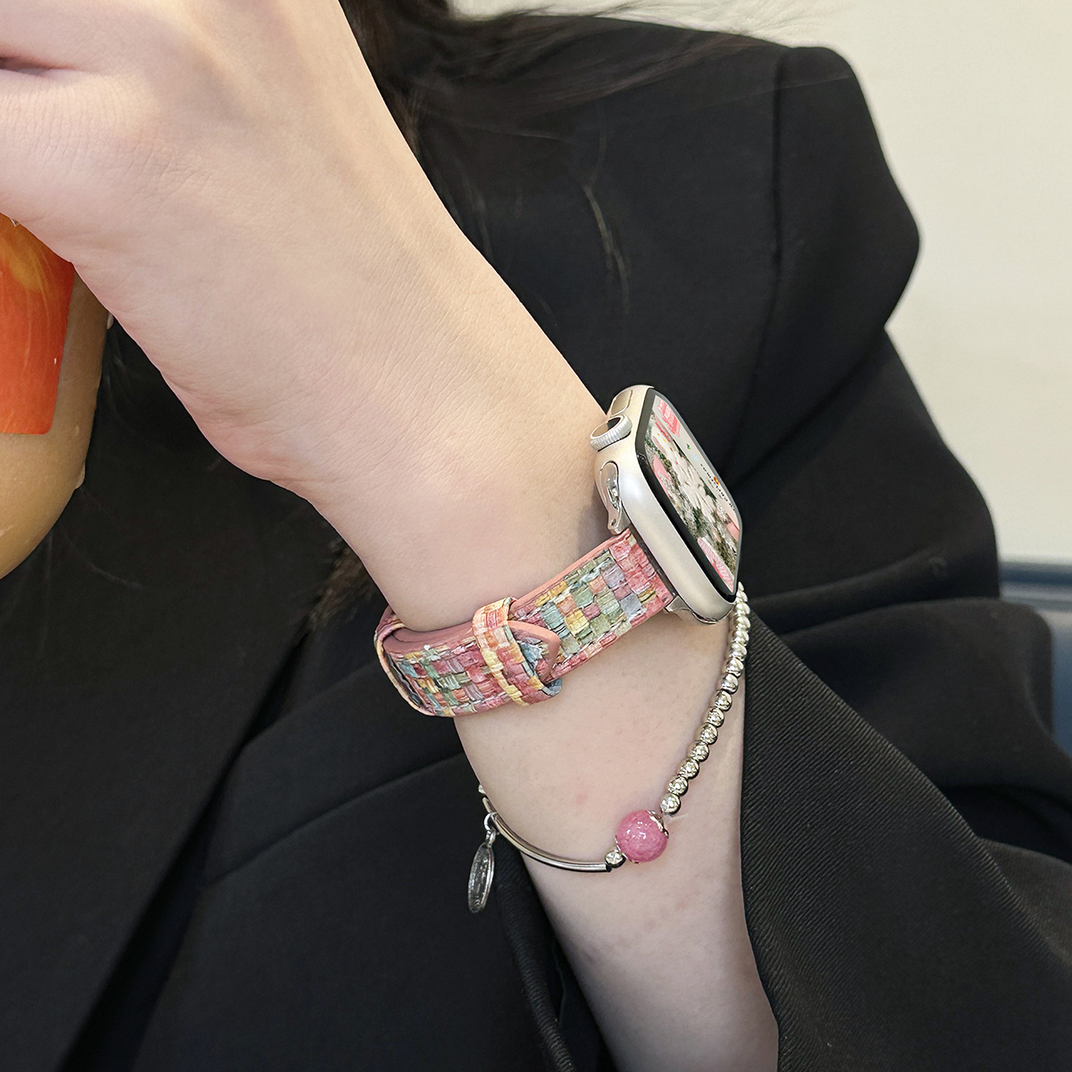 适用applewatch编织皮革表带苹果手表s10/9小蛮腰时尚编织创意新款皮表带iwatchs8/7/6/se小香风细款高级腕带