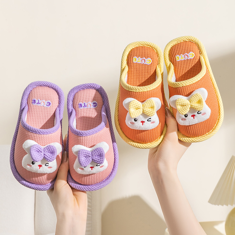 可爱儿童秋冬季儿童拖鞋