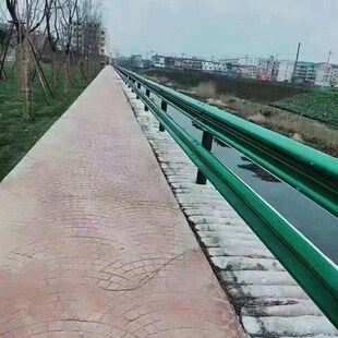 公路波形护栏板热镀锌高速乡村道路双波三波安全防撞护栏
