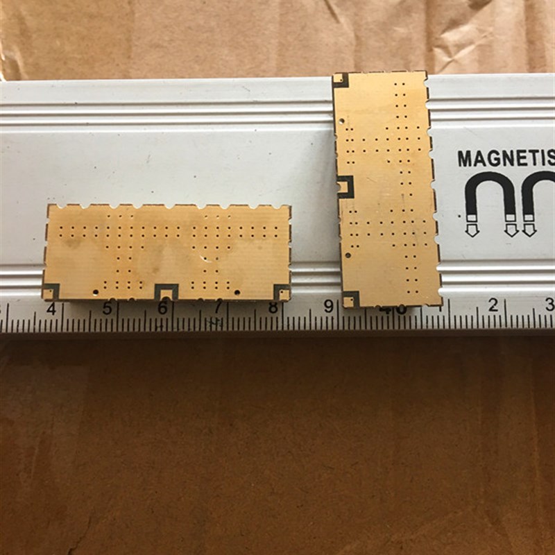 DDM08Ac942/897L25A3 GSM 900 介质双工器 942/897MHZ 反向