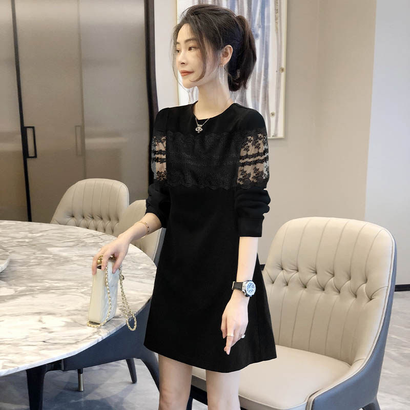 法式蕾丝小黑裙长袖气质通勤漂亮连衣裙子女初秋季2022新款欧洲站