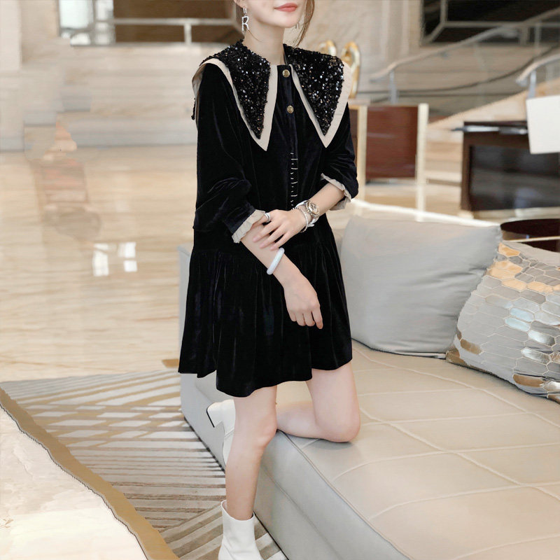 小黑色丝绒连衣裙女娃娃领亮片长袖裙子秋冬春装2022年新款欧洲站