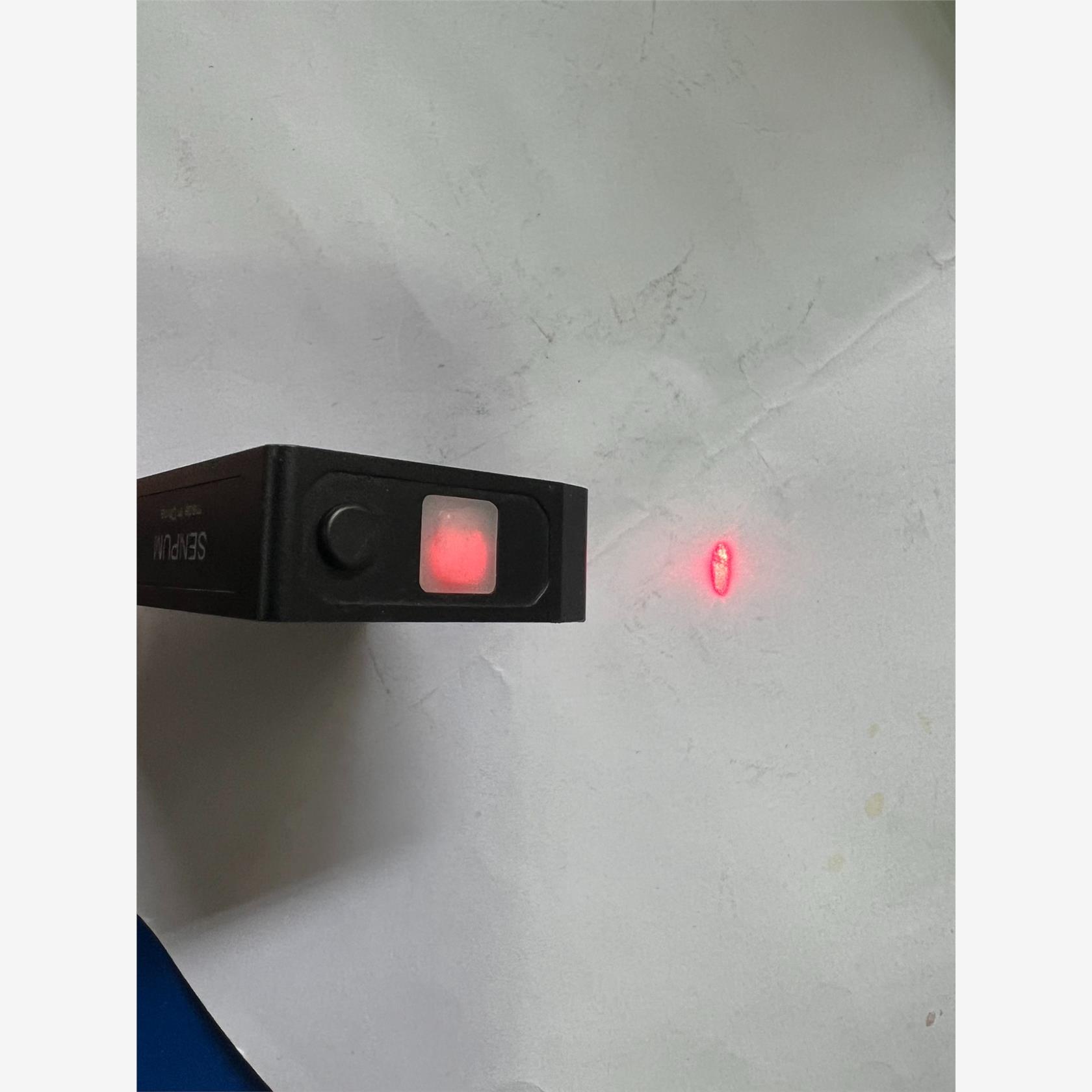 深浦激光传感器PC2-LS100N-N1，线有3米长，成色如，议价商品
