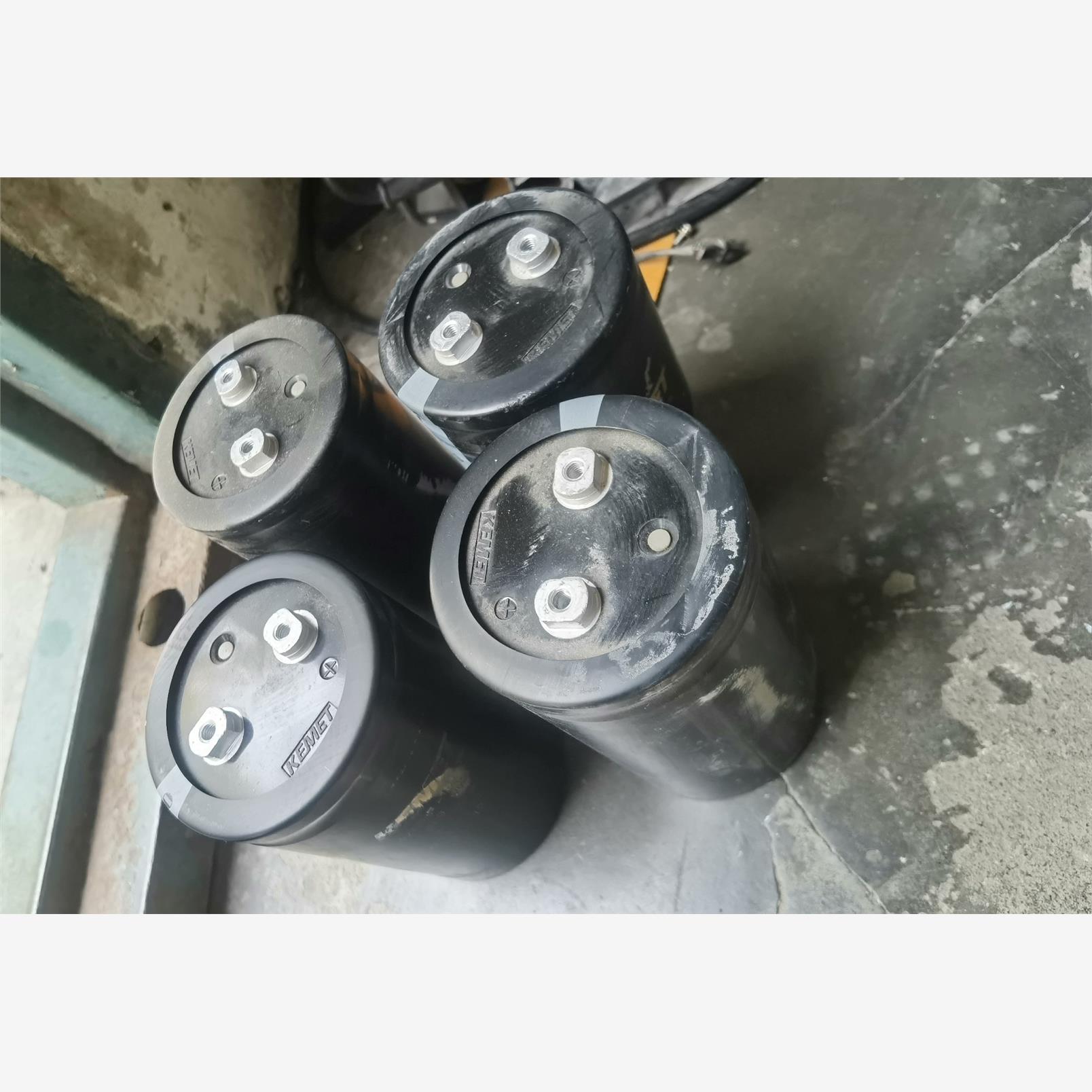 全新/二手KEMET电容400V4700uF 77X130MM，议价商品