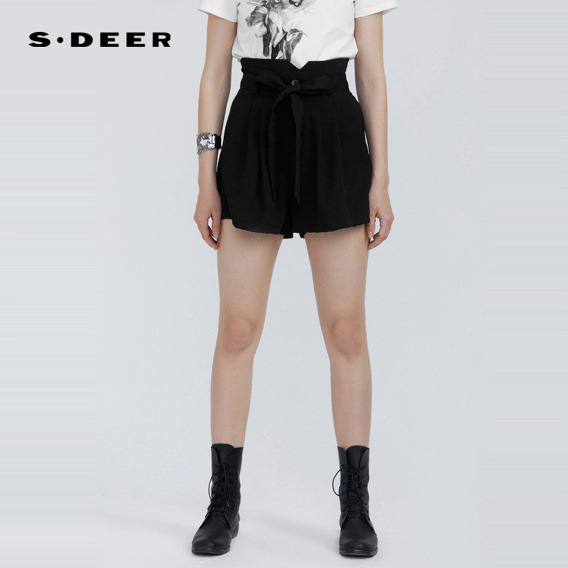 S·DEER圣迪奥女装通勤简约休闲高腰系带A字黑色短裤S2128