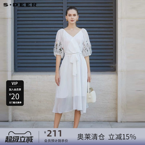 V领连衣裙 绣花设计 网纱拼接