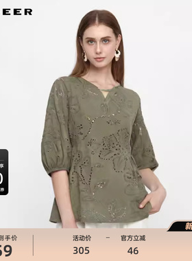 sdeer圣迪奥女装25年新品田园风V领镂空宽松中袖上衣S252Z3217