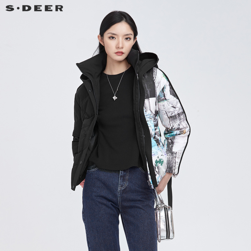 sdeer圣迪奥女装高领连帽字母涂鸦收腰中长款羽绒服S21482457