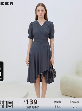 sdeer圣迪奥女装秋OL风V领收腰拼接不规则连衣裙S223Z121B
