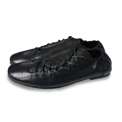 AMBSOM进口头层牛皮斜系带抽褶德训皮鞋 后脚口抽褶设计