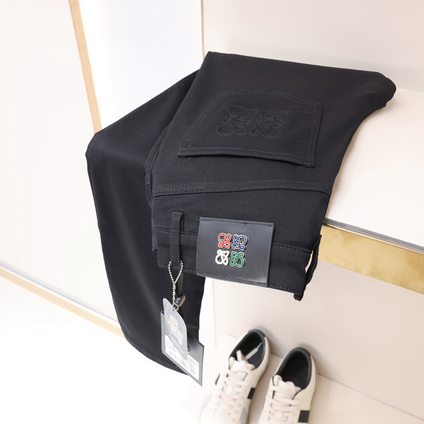 黑牛2026年新款不褪色黑色弹力牛仔裤男春夏薄款小直筒舒适休闲裤