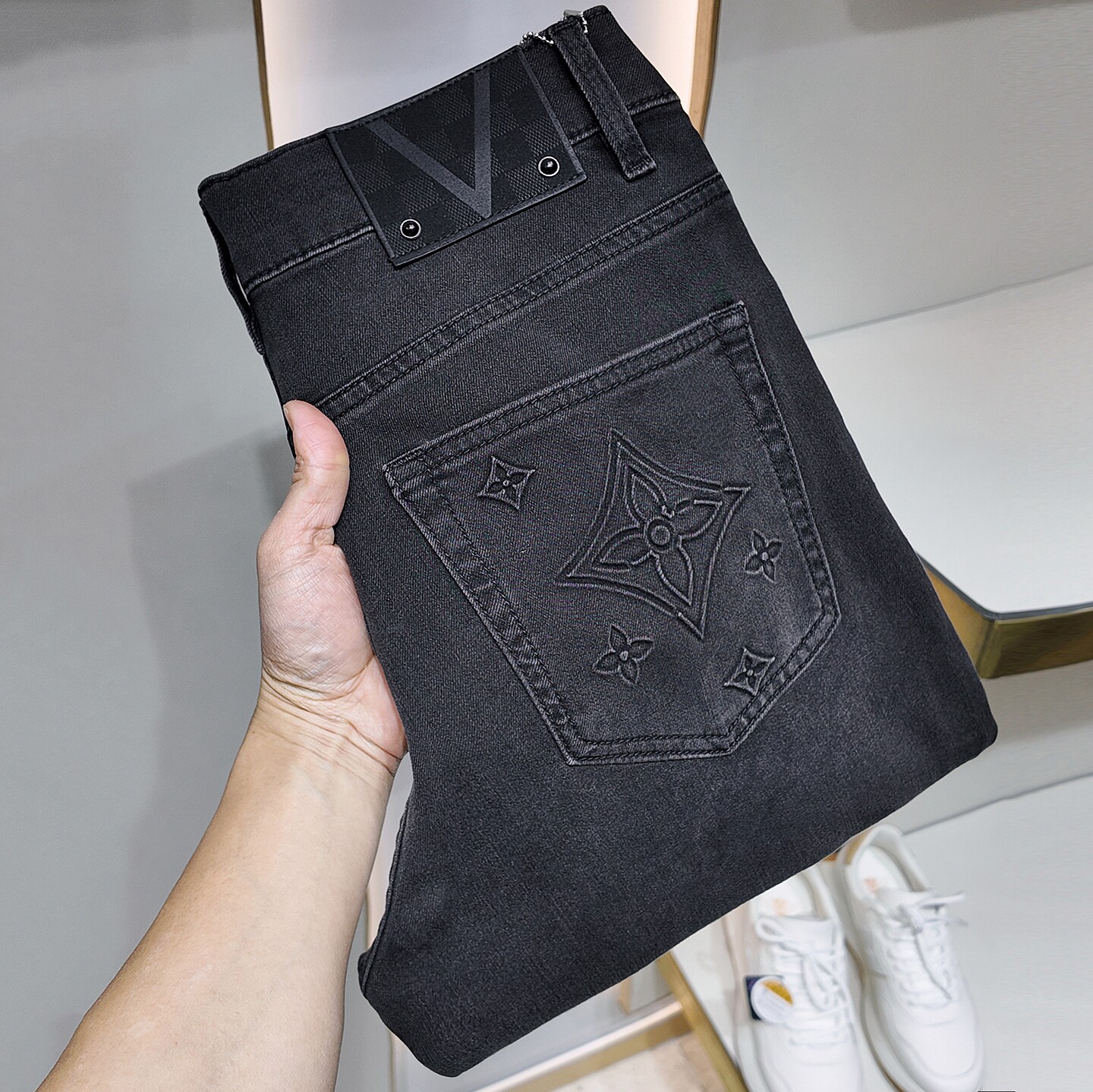 2026年新款春夏男士黑灰色薄款牛仔裤中腰修身小直筒弹力休闲裤