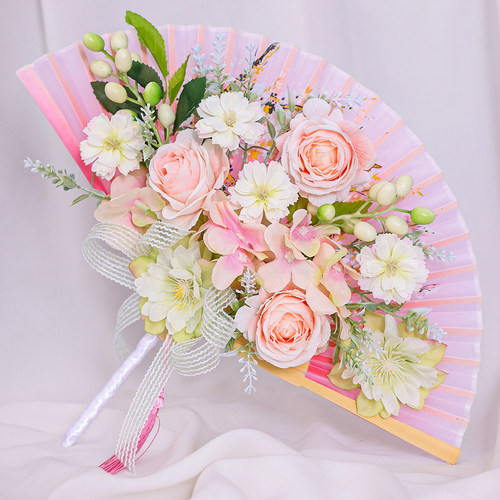 粉色簪花写真配饰古风绢花折扇