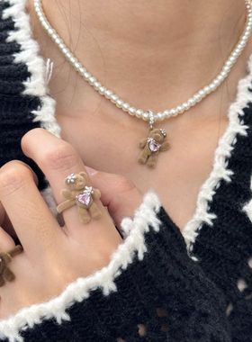 韩国东大门你好小熊植绒蝴蝶结可爱项链冬季新款抖音同款毛衣链戒