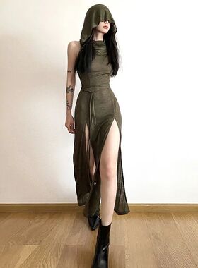 连帽宽松下摆开叉连衣裙Hooded wide Panasonic swing slit dress
